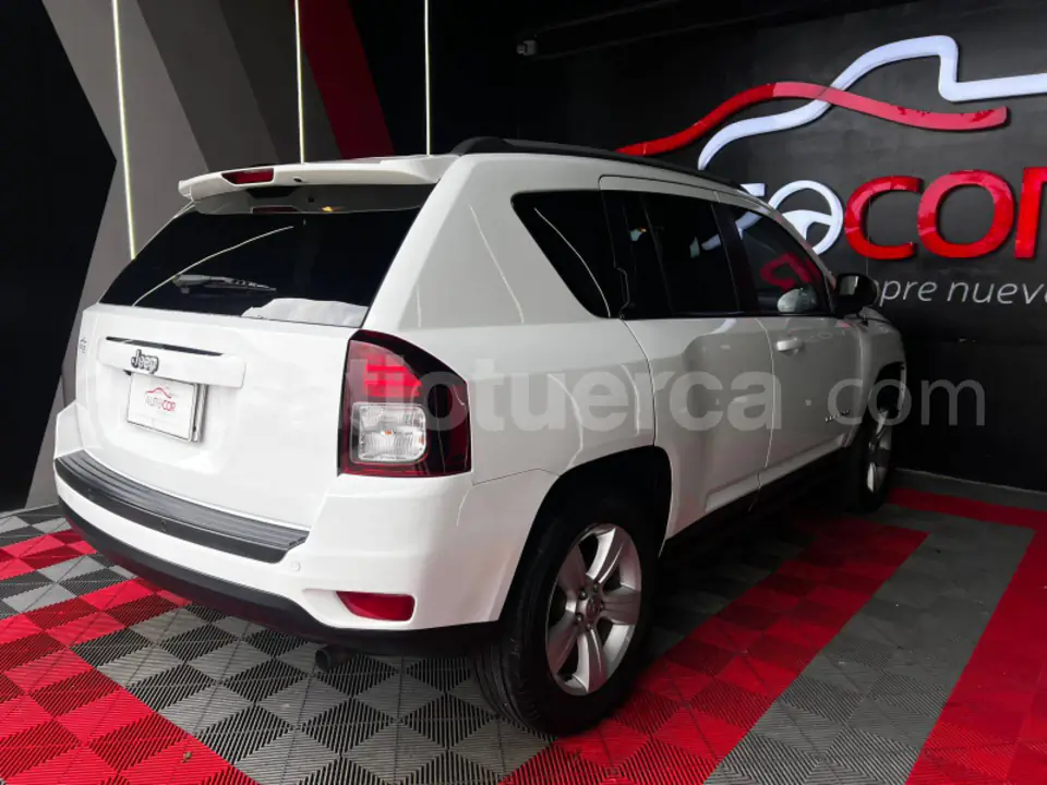 Foto 20 de Jeep Compass