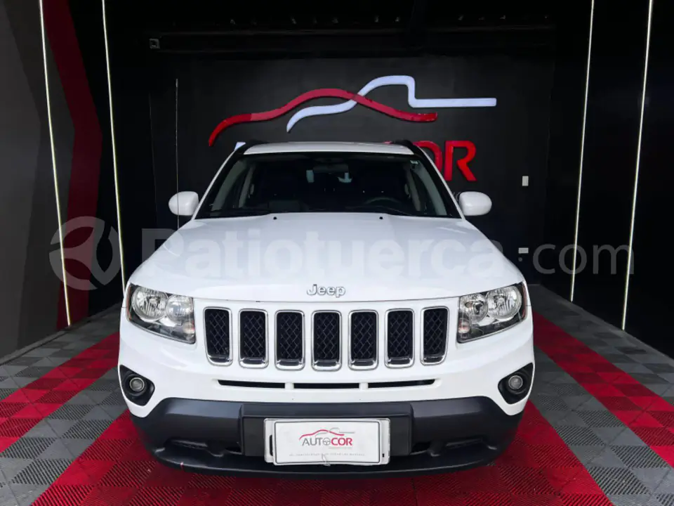 Foto 3 de Jeep Compass Sport