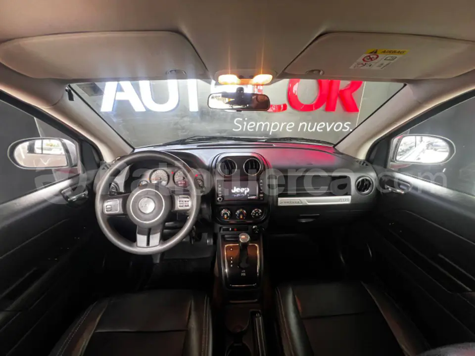 Foto 17 de Jeep Compass Sport