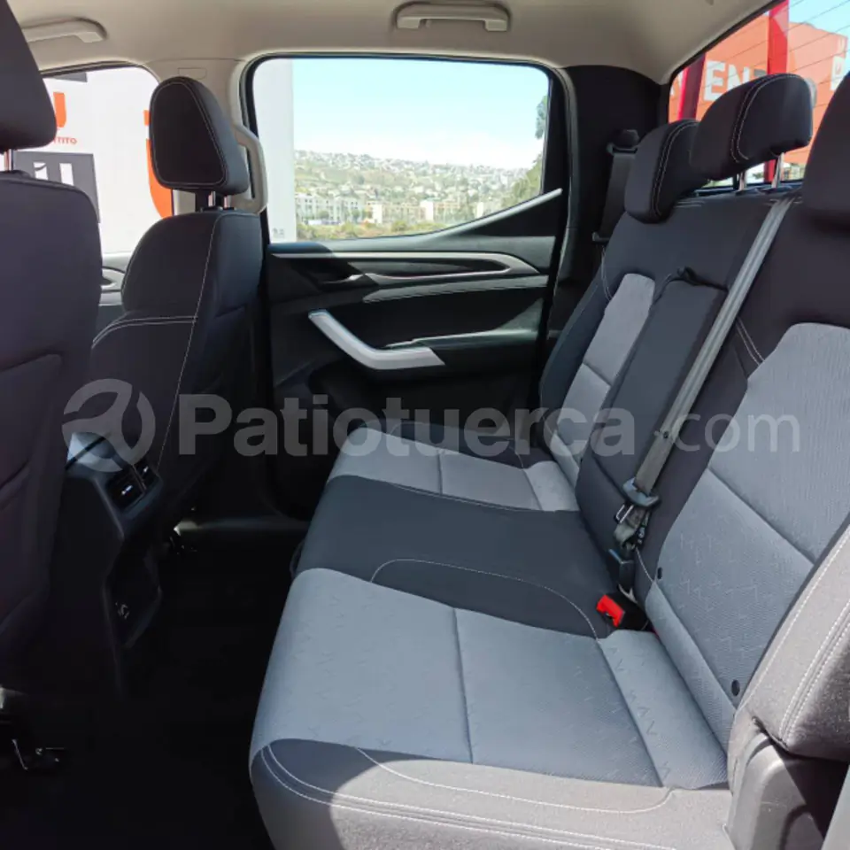 Foto 8 de Chevrolet D-MAX HI RIDE CRDI