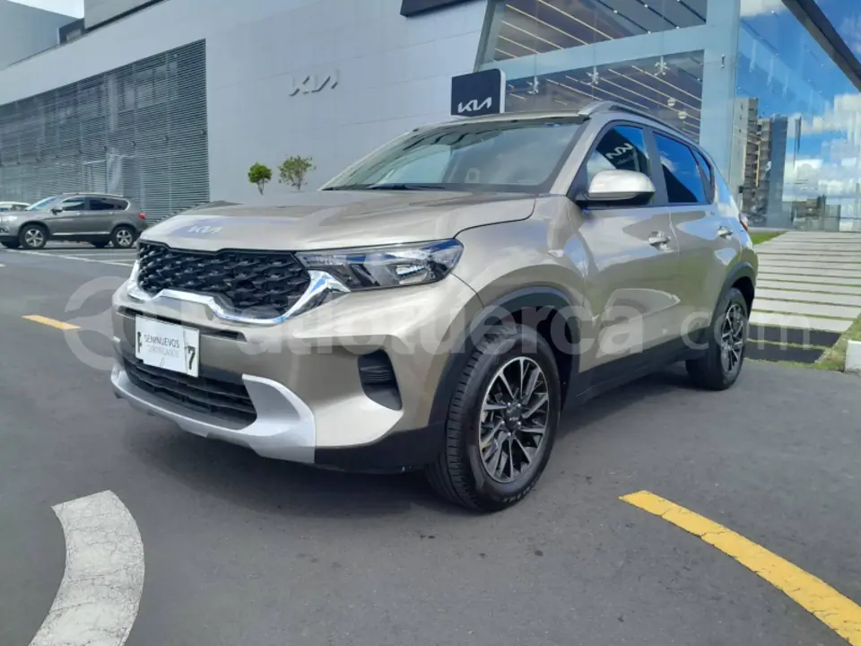 Foto 1 de Kia Sonet GT LINE