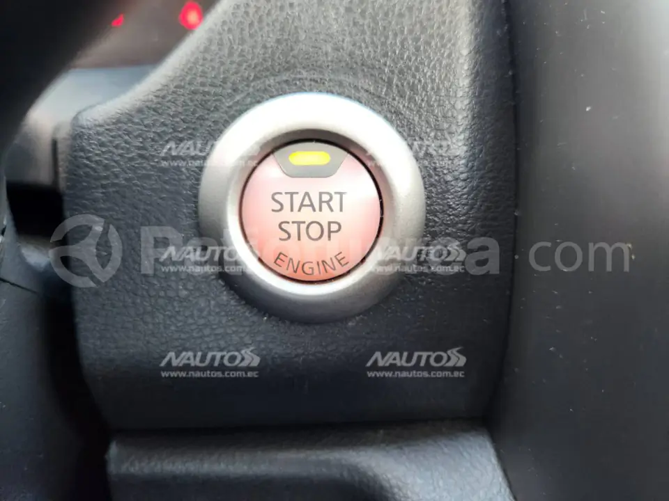 Foto 10 de Nissan Versa