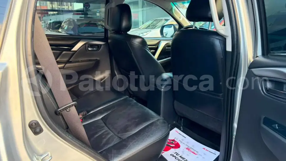 Foto 7 de Mitsubishi Montero Sport