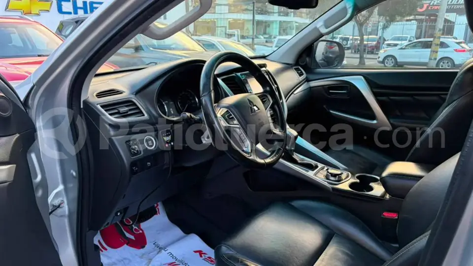 Foto 8 de Mitsubishi Montero Sport