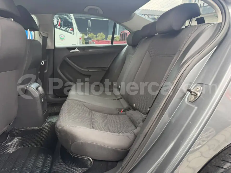 Foto 10 de Volkswagen New Jetta