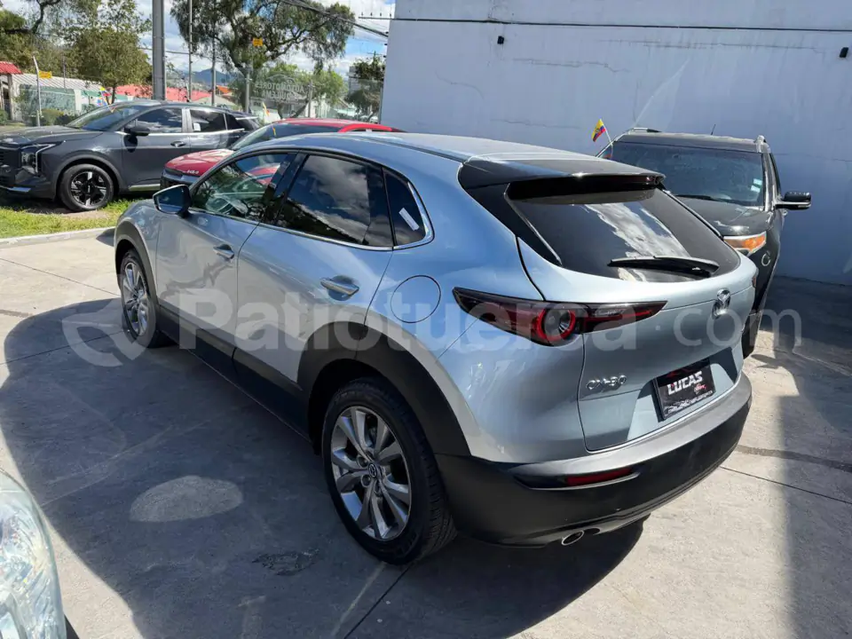 Foto 2 de Mazda CX-30 CORE