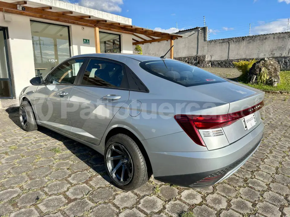 Foto 7 de Hyundai Accent New