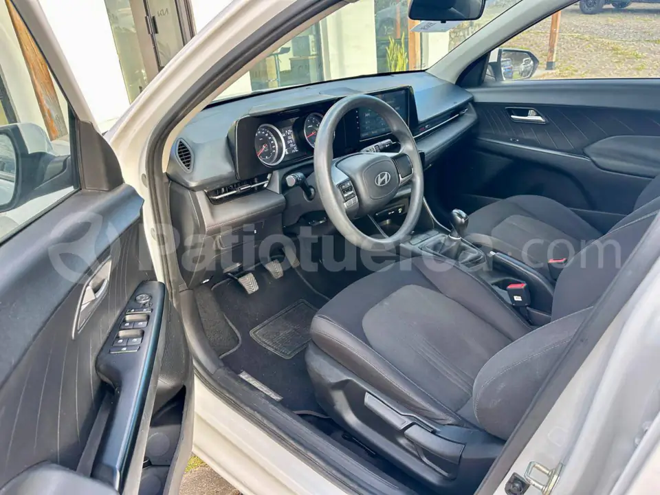 Foto 9 de Hyundai Accent New