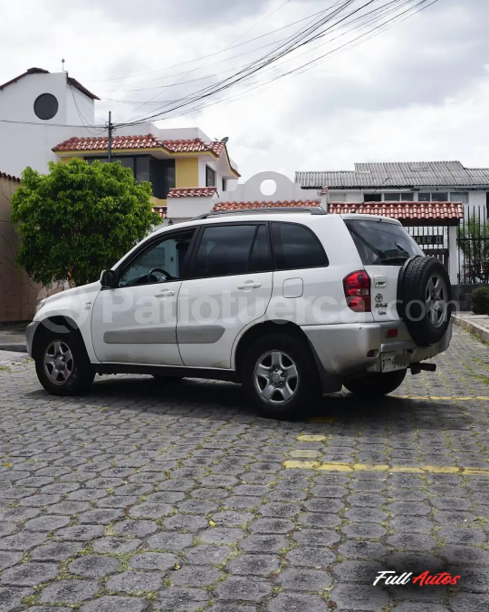 Foto 8 de Toyota RAV 4