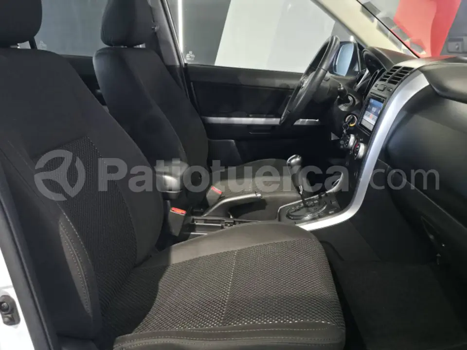 Foto 9 de Suzuki Grand Vitara SZ