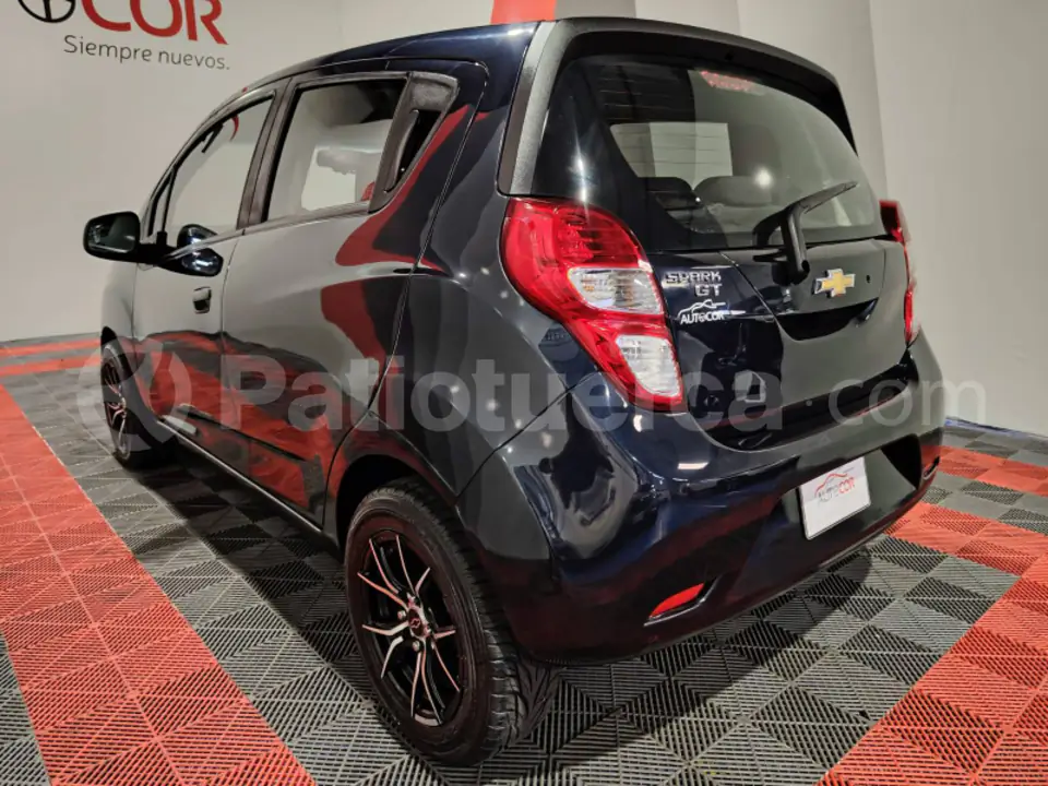 Foto 4 de Chevrolet Spark GT