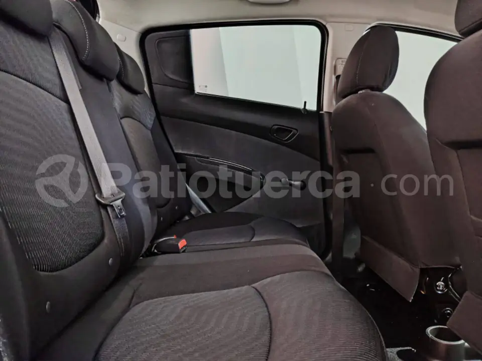 Foto 11 de Chevrolet Spark GT