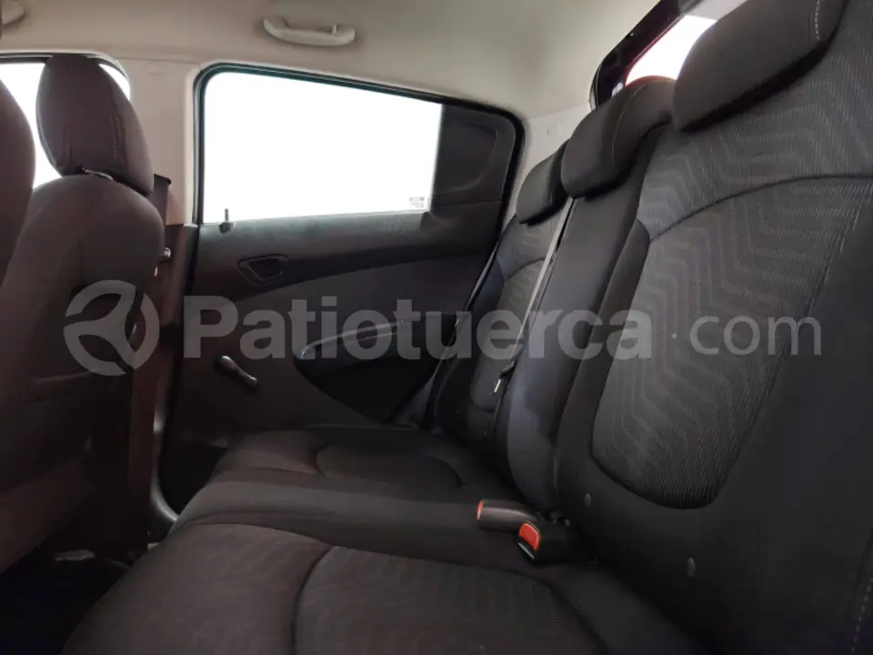 Foto 16 de Chevrolet Spark GT