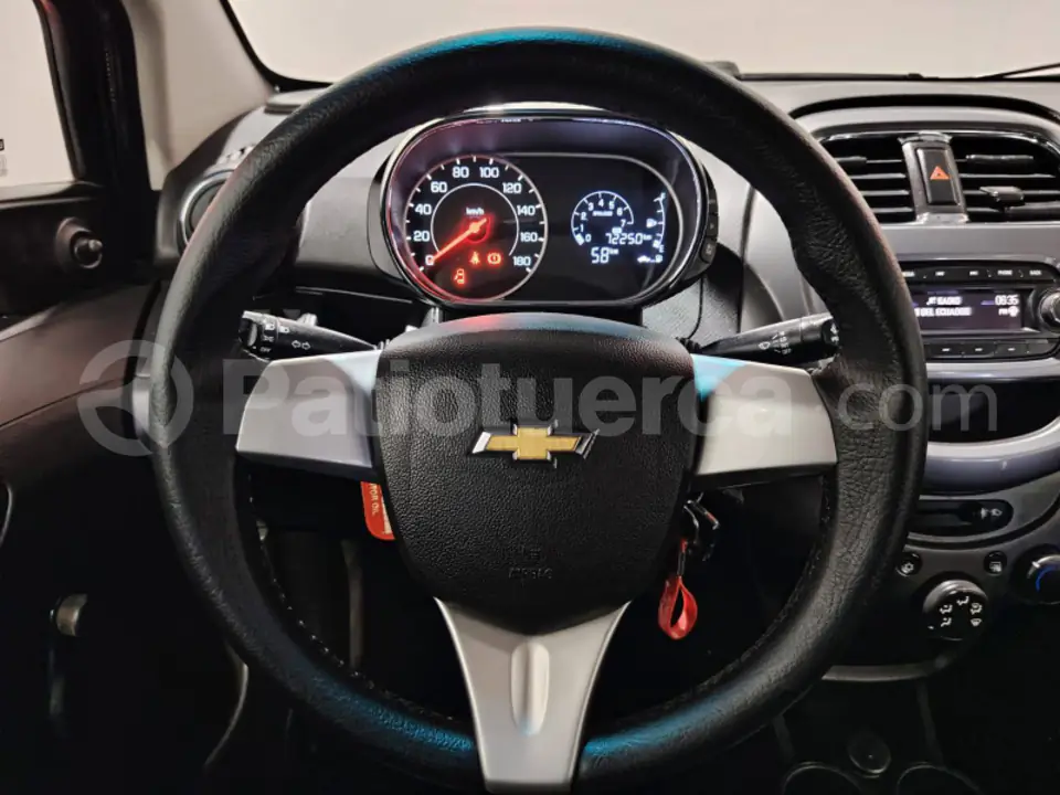 Foto 21 de Chevrolet SPARK GT LS