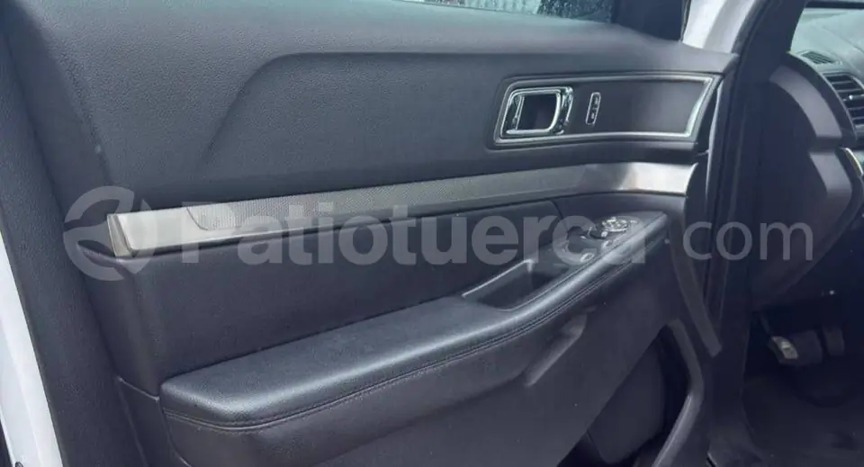 Foto 6 de Ford Explorer XLT