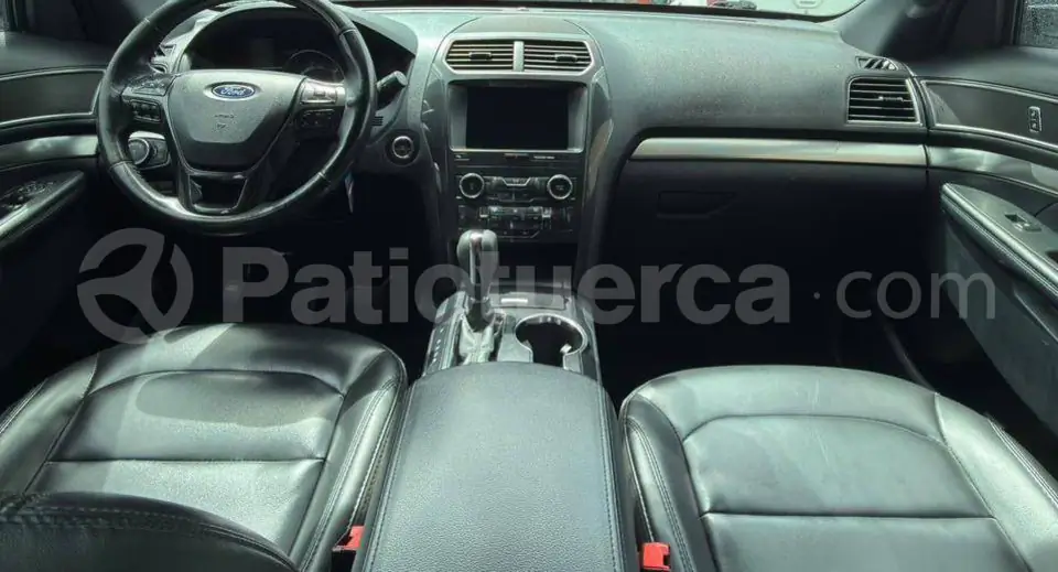 Foto 13 de Ford Explorer XLT