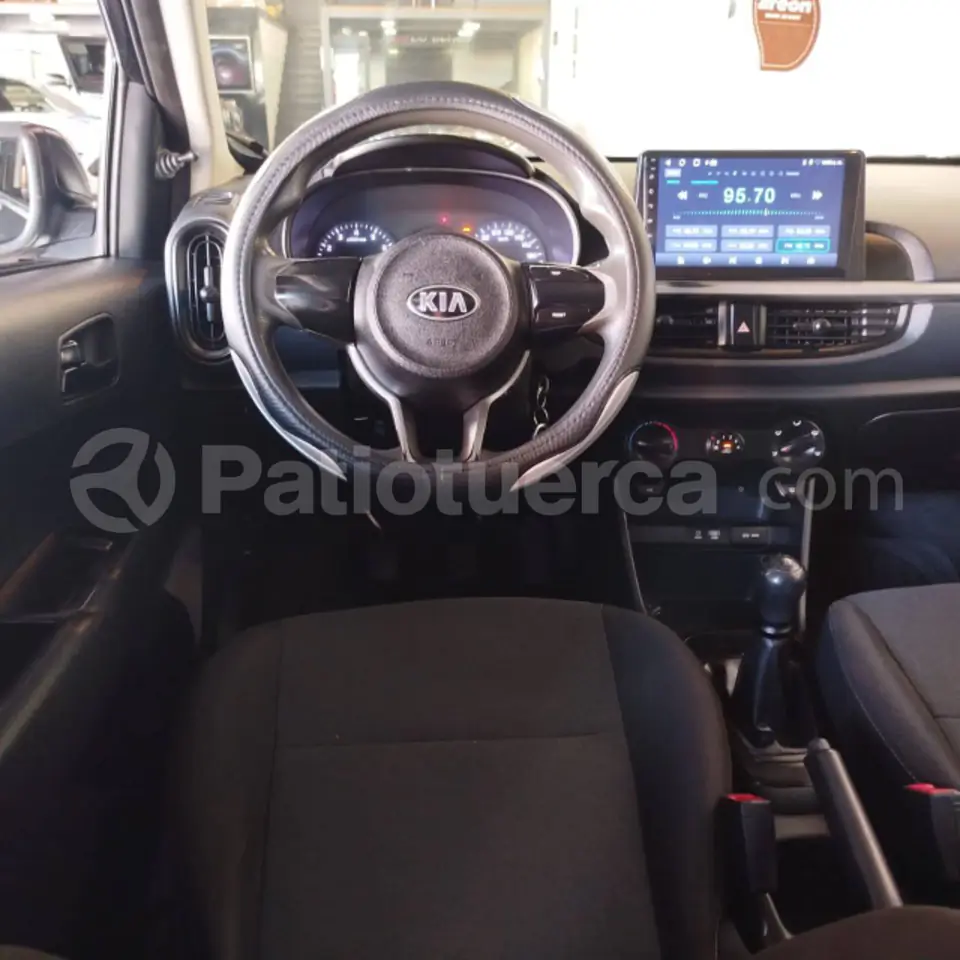 Foto 5 de Kia PICANTO LX
