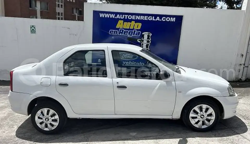 Foto 4 de Renault Logan