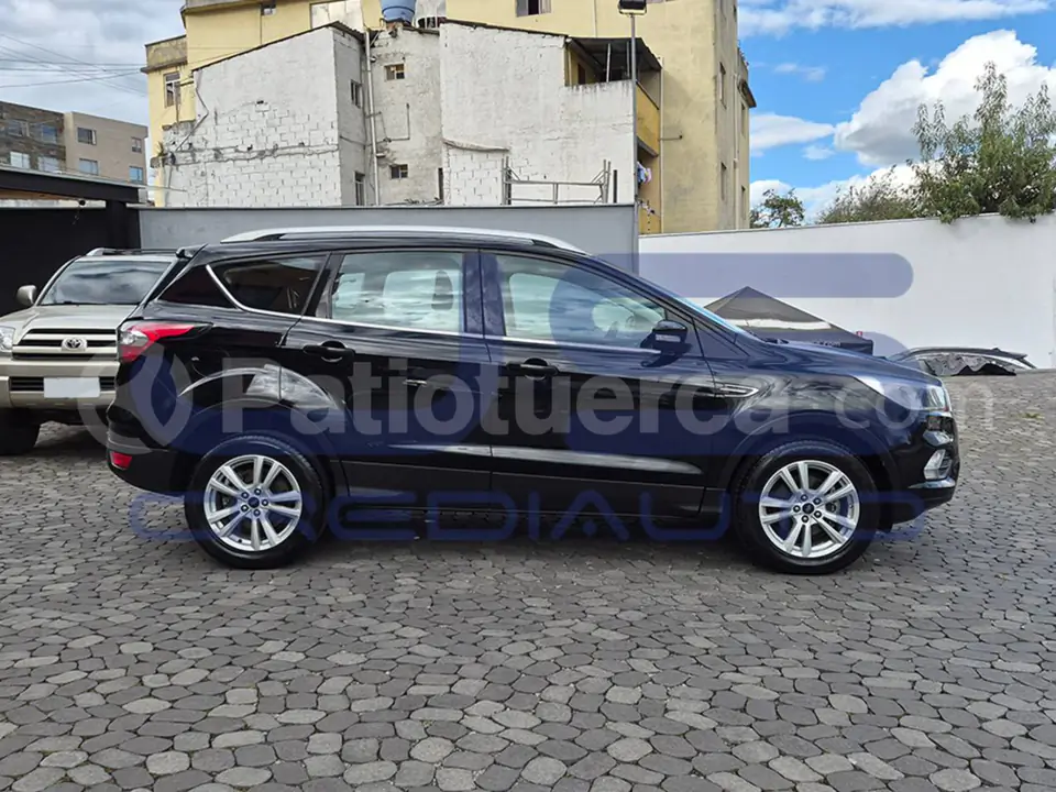Foto 5 de Ford Escape Limited Edition