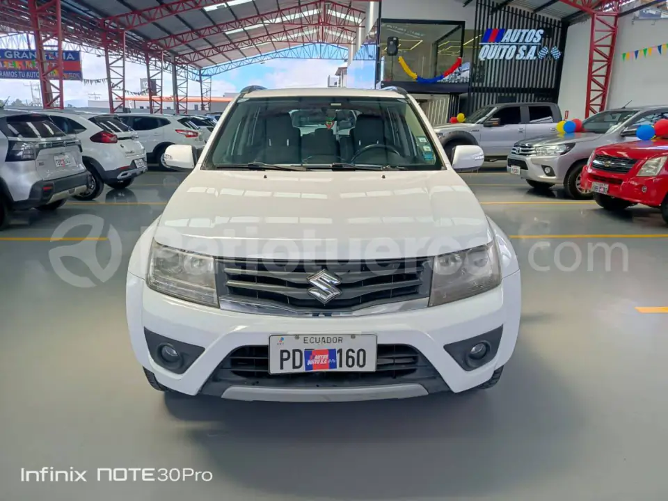 Foto 1 de Suzuki Grand Vitara SZ