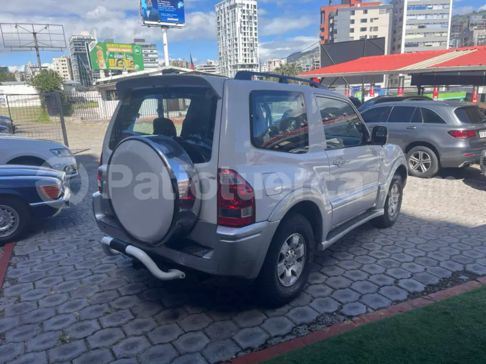 Foto 4 de Mitsubishi Montero GLS