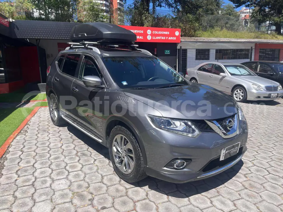 Foto 3 de Nissan XTRAIL EXCLUSIVE
