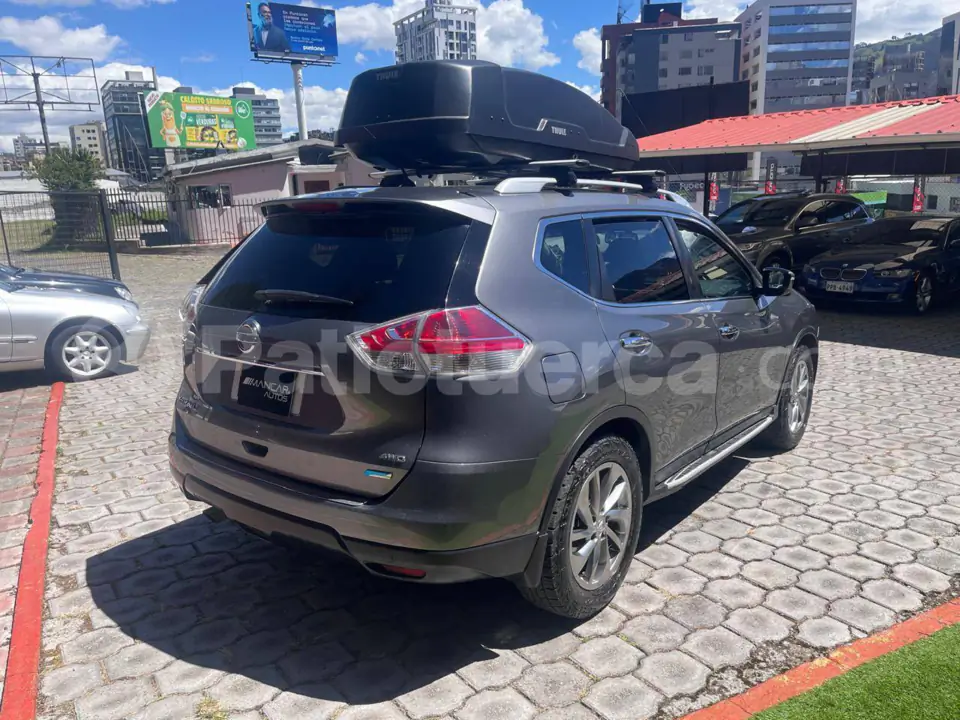 Foto 4 de Nissan XTRAIL EXCLUSIVE
