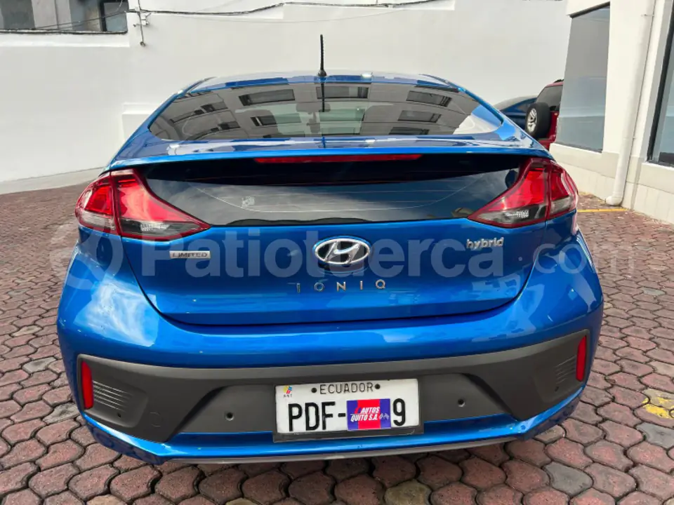 Foto 7 de Hyundai Ioniq Hybrid