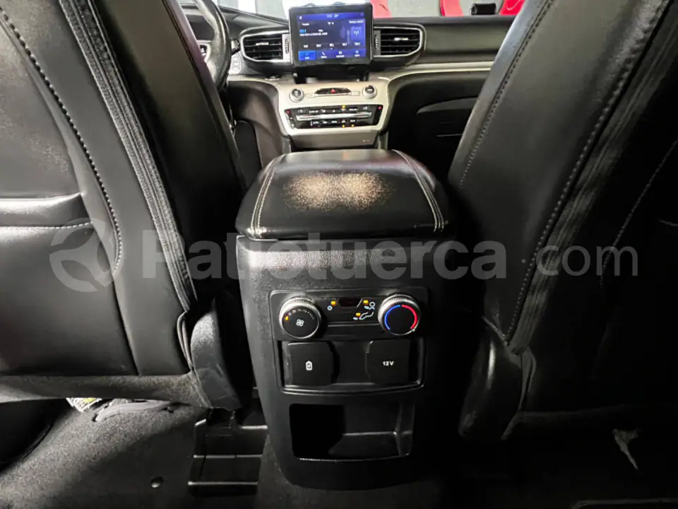 Foto 21 de Ford Explorer XLT