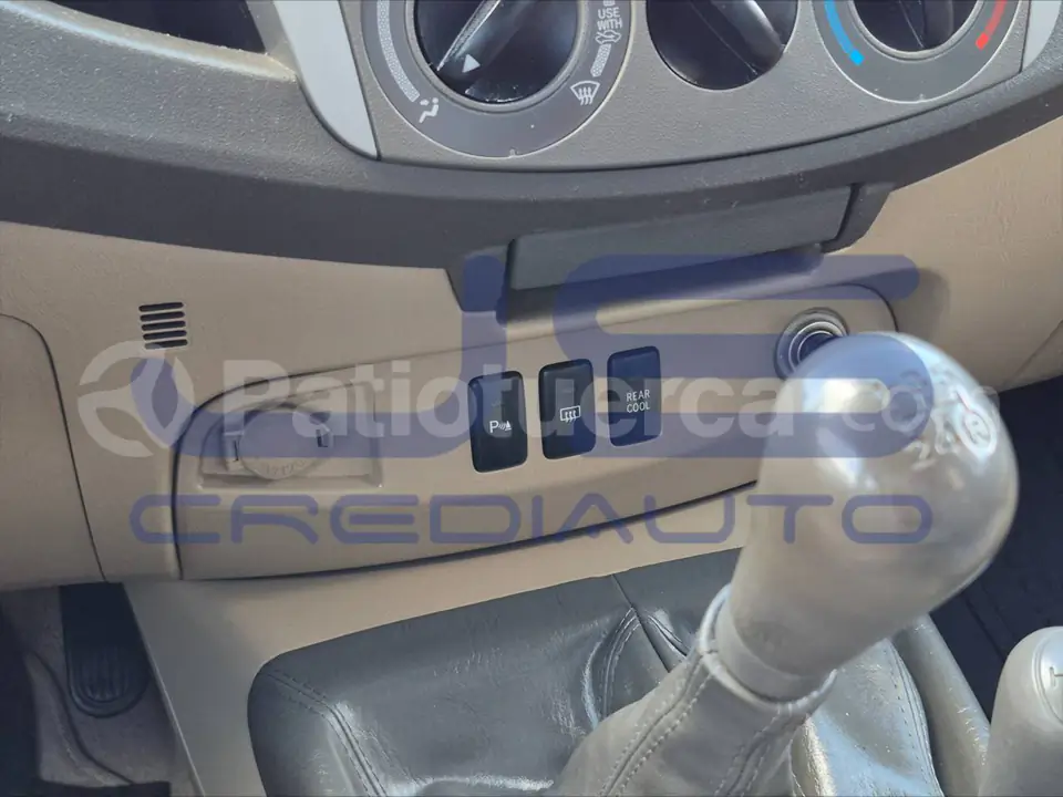 Foto 12 de Toyota Fortuner 2.7