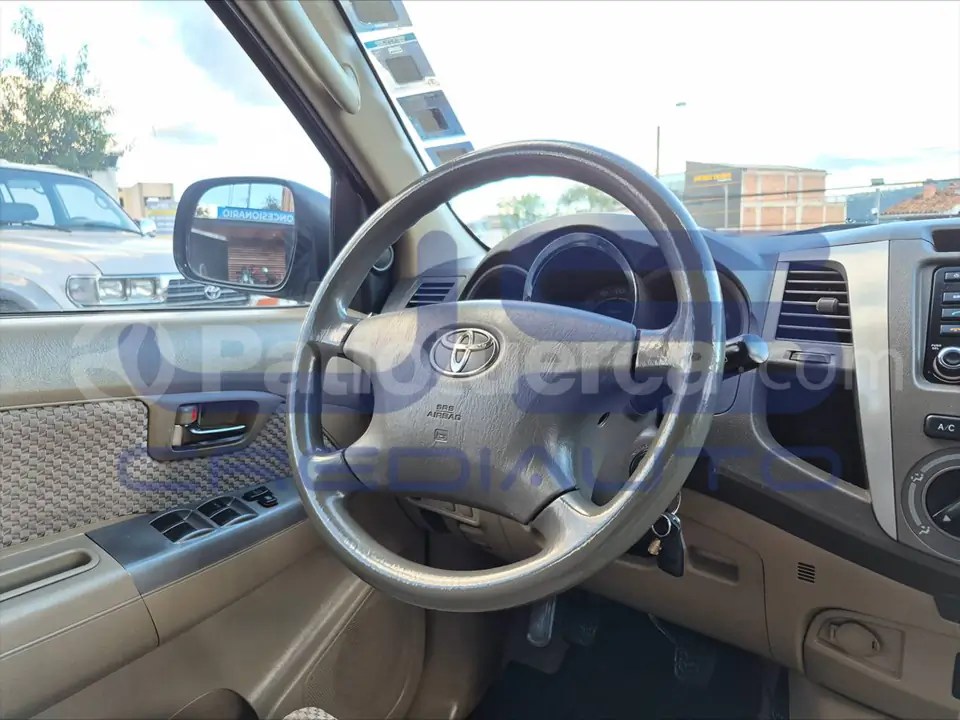 Foto 14 de Toyota Fortuner 2.7