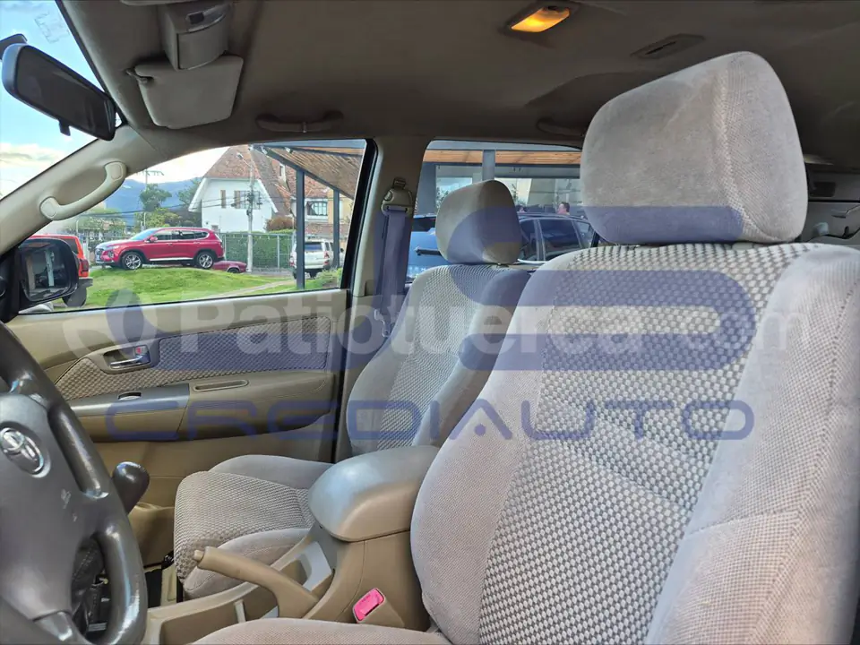 Foto 18 de Toyota Fortuner 2.7