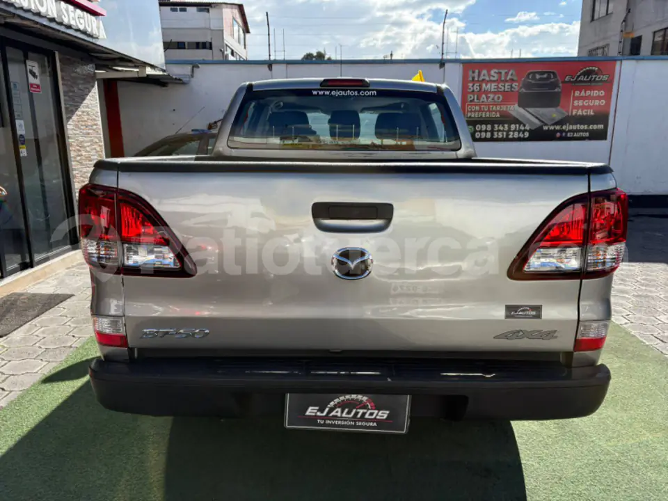 Foto 4 de Mazda BT-50 4x4 Diesel