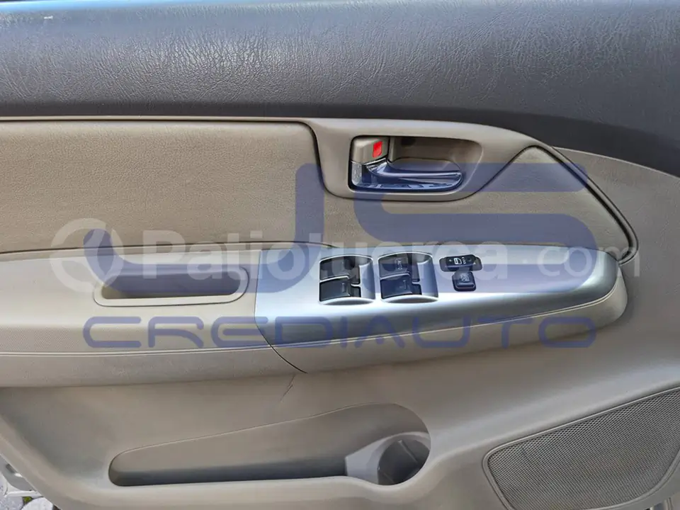 Foto 16 de Toyota Fortuner 2.7