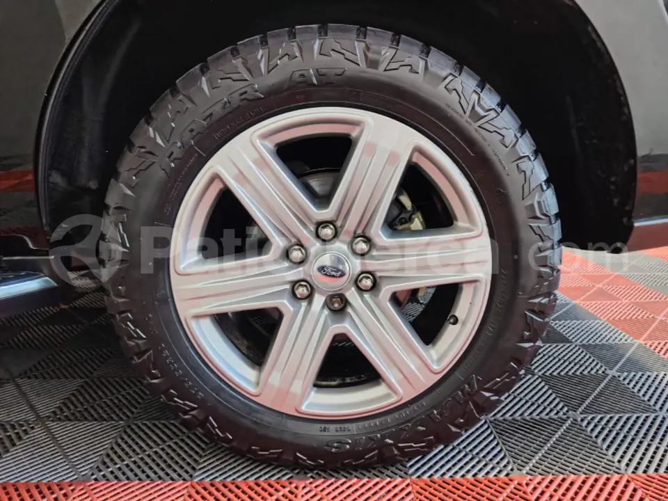 Foto 38 de Ford Expedition XLT