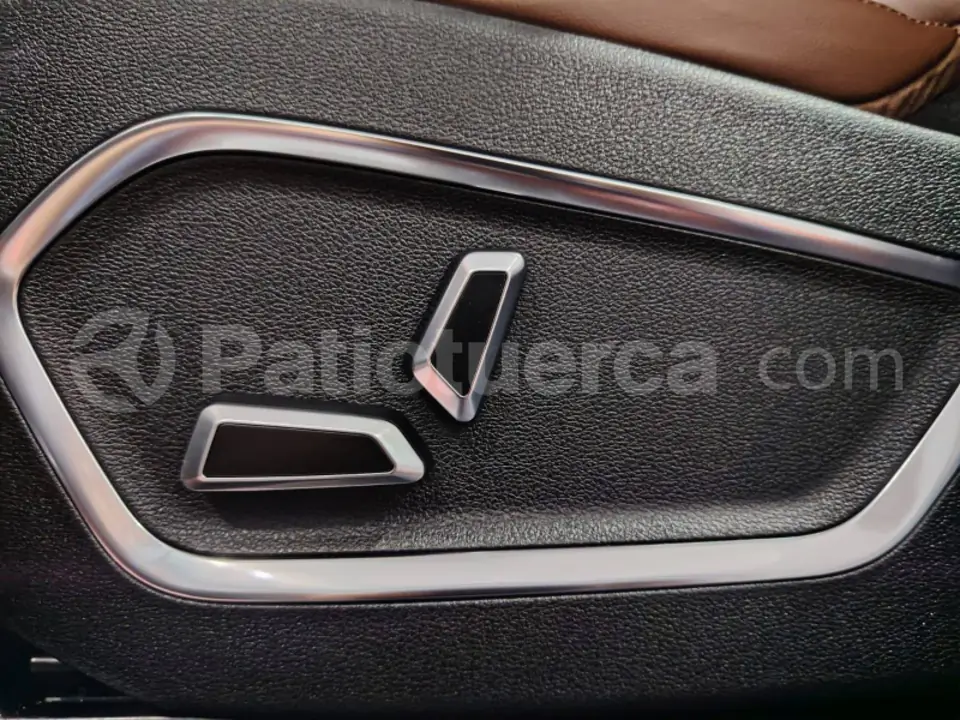 Foto 17 de Geely AZCARRA HYBRID