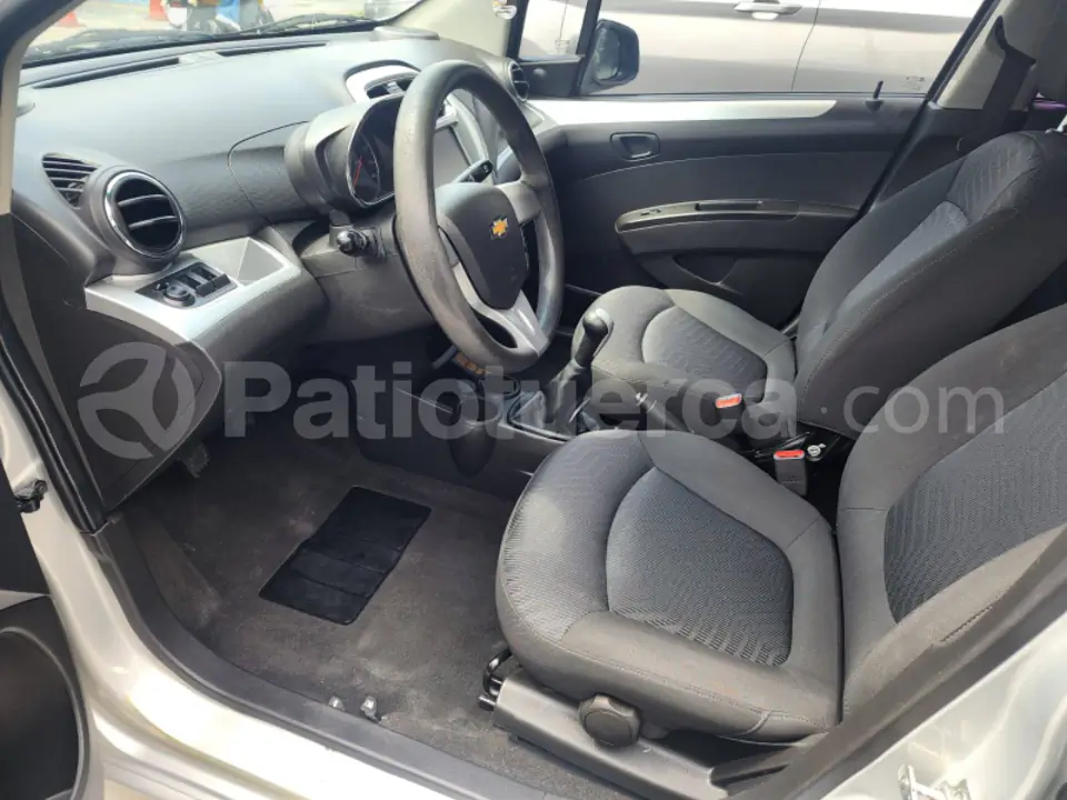 Foto 14 de Chevrolet BEAT PREMIER