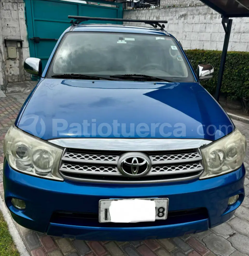 Foto 2 de Toyota Fortuner 2.7