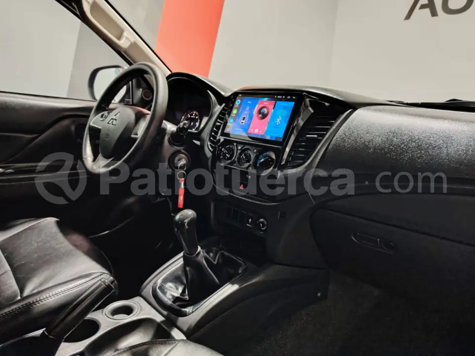 Foto 24 de Mitsubishi L200 HIRIDER