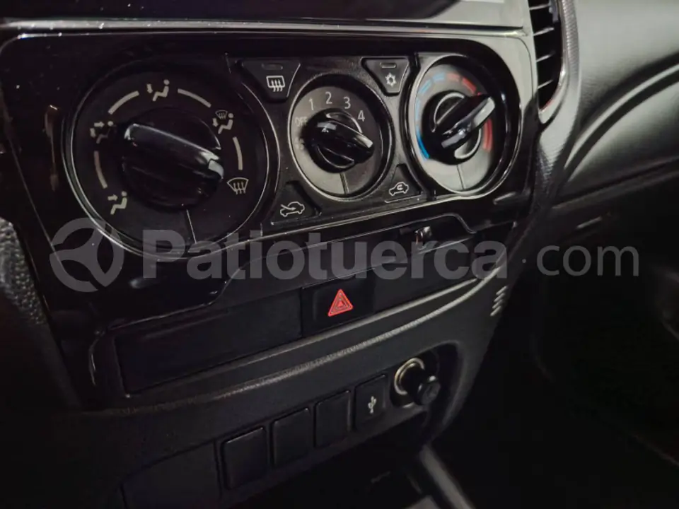 Foto 35 de Mitsubishi L200 HIRIDER