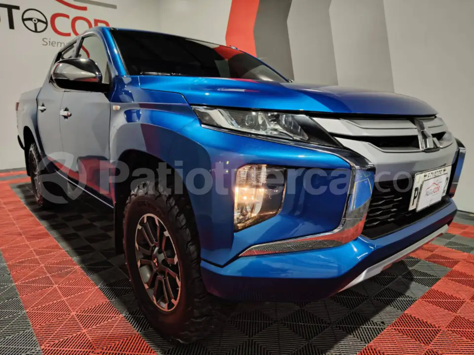 Foto 1 de Mitsubishi L200 HIRIDER