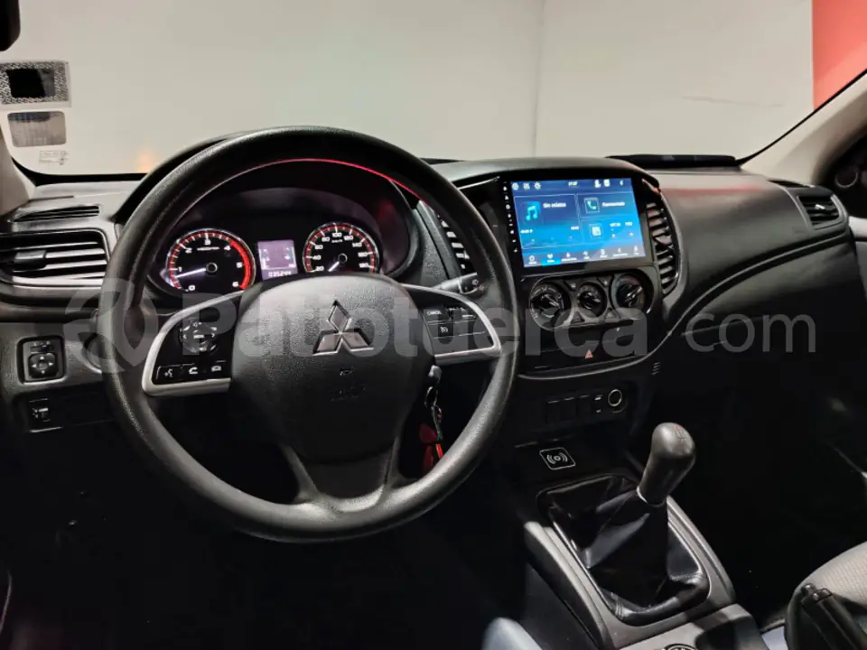 Foto 43 de Mitsubishi L200