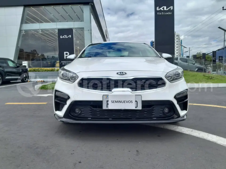 Foto 2 de Kia Cerato