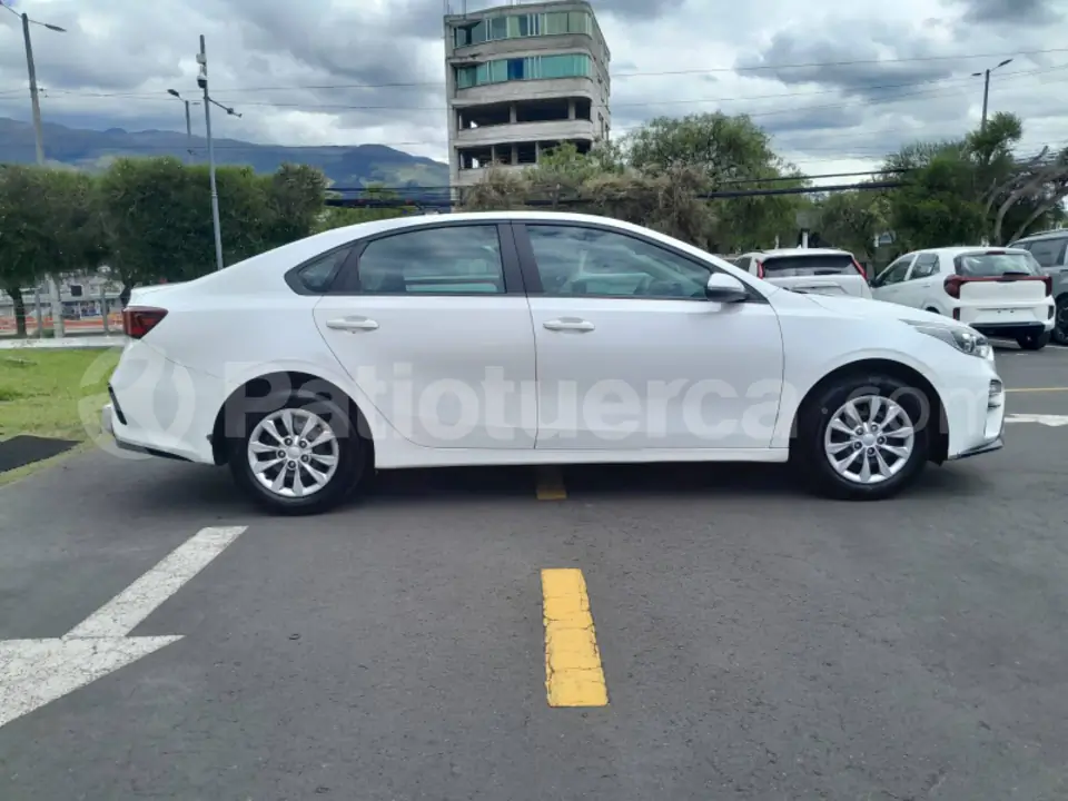 Foto 4 de Kia Cerato