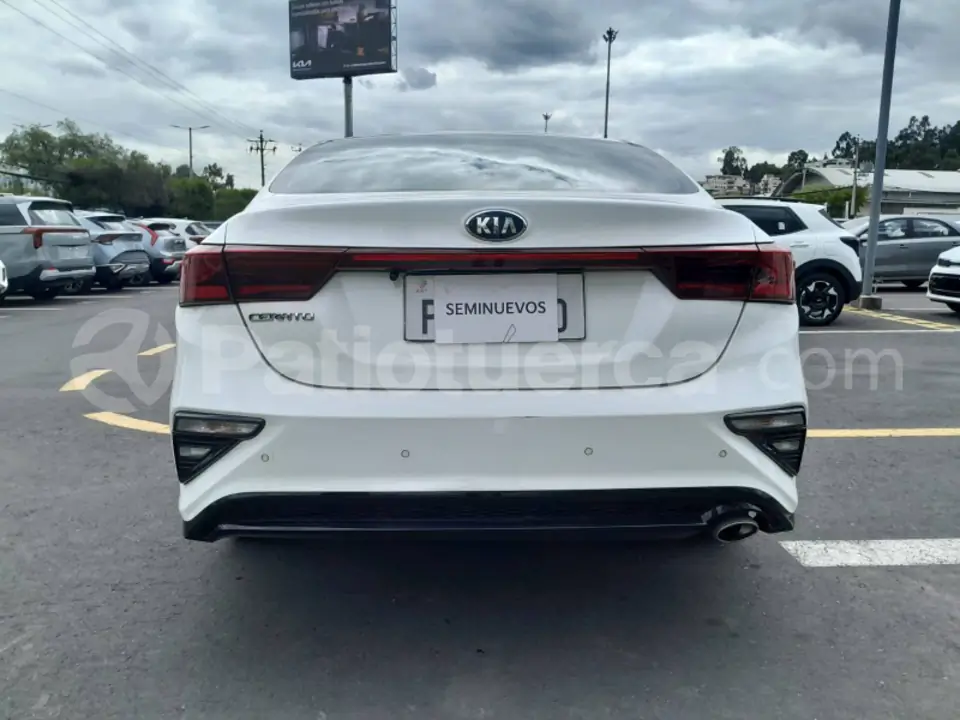 Foto 6 de Kia Cerato