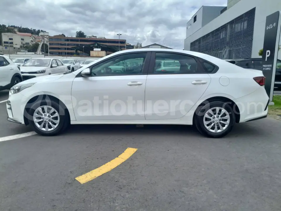 Foto 8 de Kia Cerato