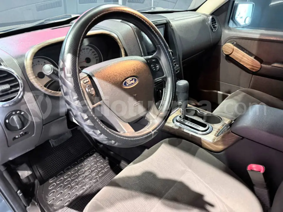 Foto 13 de Ford Explorer Sport Trac