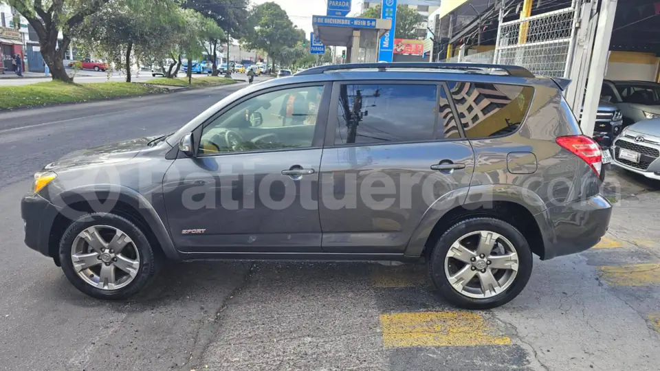 Foto 8 de Toyota RAV 4