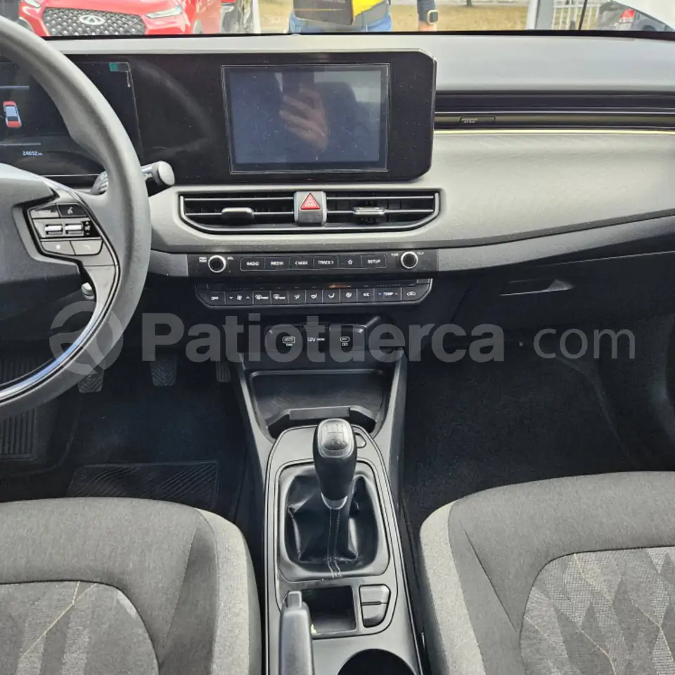 Foto 6 de Kia K3 LX