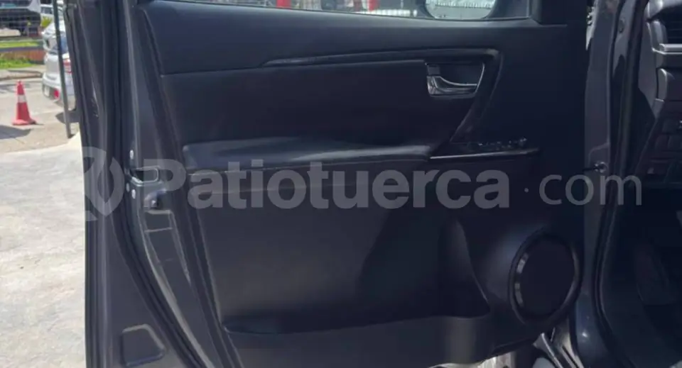 Foto 8 de Toyota New Fortuner